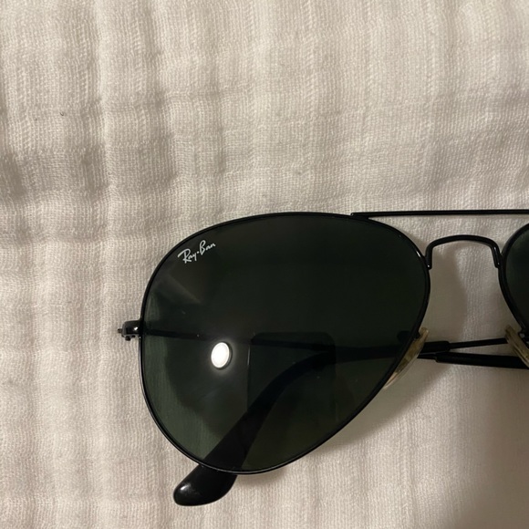 Rayban all black aviators - Picture 3 of 4